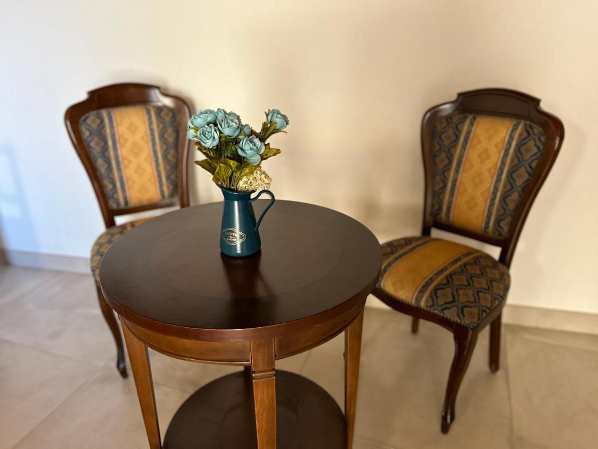 100 Passi Dai Sassi Bed & Breakfast Matera Bagian luar foto